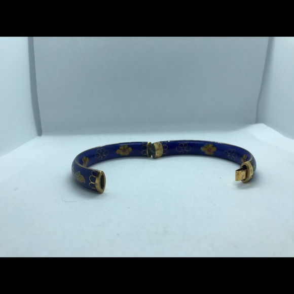 Vintage Blue Enameled Cloisonné hinge style flower and leaf design - Picture 2 of 3